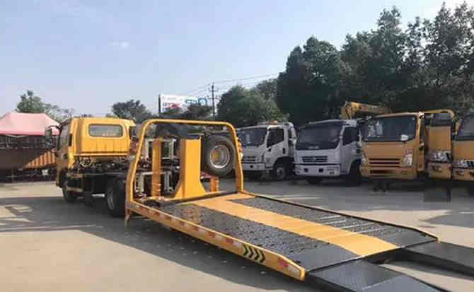 金湾区汽车中途维修案例